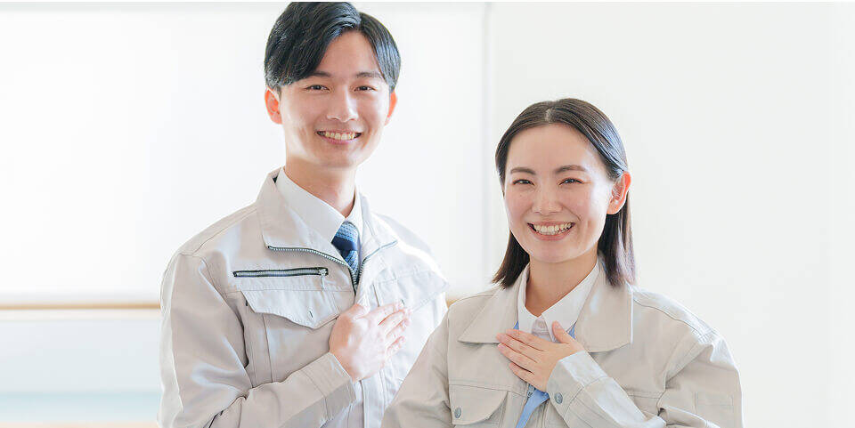 笑顔のスタッフの写真