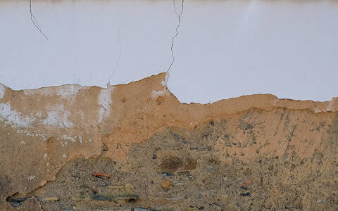 漆喰剥がれ写真